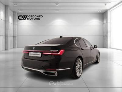 BMW Serie 7 730d 730 d Mild Hybrid 48V xDrive Steptronic Nero usata Padova