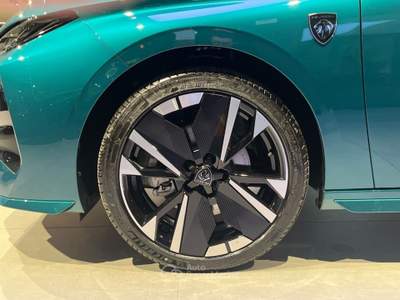 Peugeot 308 1.2 hybrid 136cv gt e-dcs6 Blu/Azzurro usata Verona