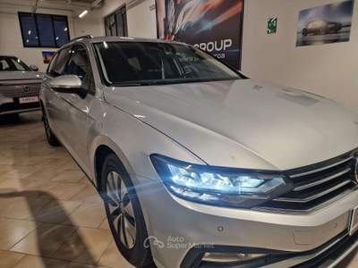 Volkswagen Passat 2.0 tdi Executive 150cv dsg Grigio usata Teramo