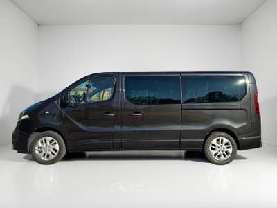 Opel Vivaro TOURER 9 POSSTI PASSO LUNGO 125 CV Nero usata Venezia