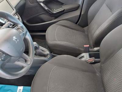 Peugeot 208 OTTIME CONDIZIONI Argento usata Mondragone