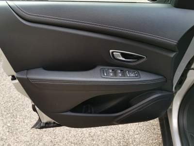 Renault Grand Scénic Grand Scenic Blue dCi 120cv Intens 7 posti Argento usata Cercola