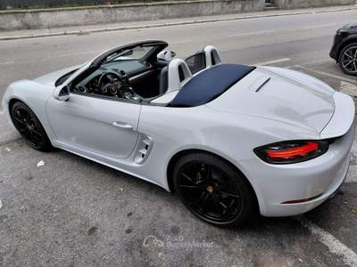 Porsche Boxster 718 Boxster 2.0 300cv pdk Bianco usata Fagnano Olona