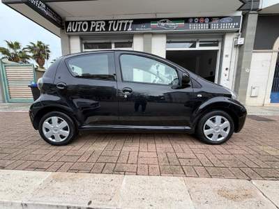Toyota Aygo 5 porte Now Nero usata Andria