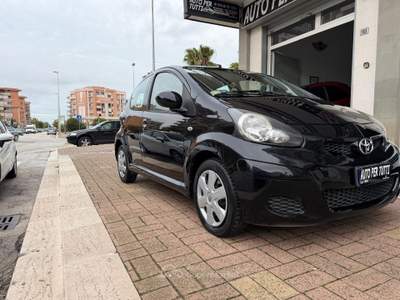 Toyota Aygo 5 porte Now Nero usata Andria