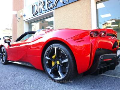 Ferrari SF90 Spider CON PIU' DI € 100.000 DI OPTIONALS Rosso usata Savona