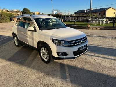 Volkswagen Tiguan 2.0 TDI 110 CV Sport & Style BlueMotion Technology Bianco usata Sant'Anna d'Alfaedo