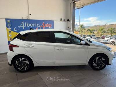 Hyundai i20 1.2 MPI MT GPL Connectline Bianco usata ADRANO