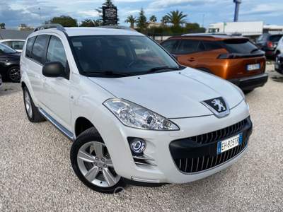 Peugeot 4007 DCS Féline 7 POSTI 4x4 UNICO PROPIETARIO PELLE NAVY RETRO Bianco usata Corato