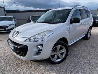 Peugeot 4007 DCS Féline 7 POSTI 4x4 UNICO PROPIETARIO PELLE NAVY RETRO Bianco usata Corato