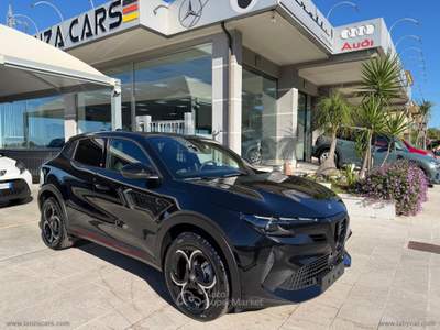 Alfa Romeo Junior Junior 1.2 145 CV Hybrid eDCT6 Speciale Nero usata TORRENOVA