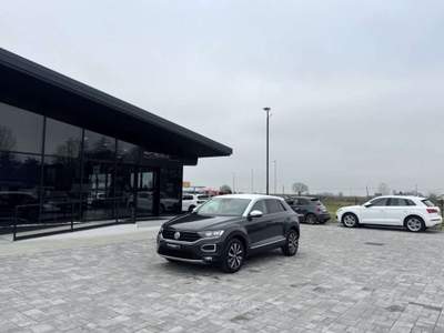 Volkswagen T-Roc 1.5 TSI DSG Style BlueMotion Technology Grigio usata Russi
