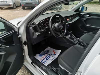 Audi A1 citycarver 30 TFSI 110cv S tronic Identity Contrast Bianco usata Cercola