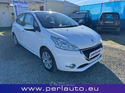 Peugeot 208 1.4 8V HDi 68CV 5p. Active Bianco usata Arezzo