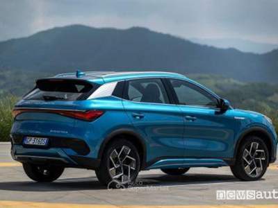 BYD Atto 3 60,4 kWh Comfort Nero usata Cento