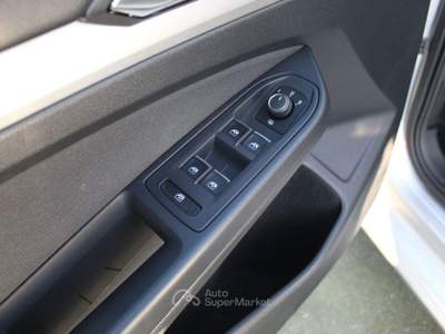 Volkswagen Golf 1.0 TSI EVO Life Argento usata Padula