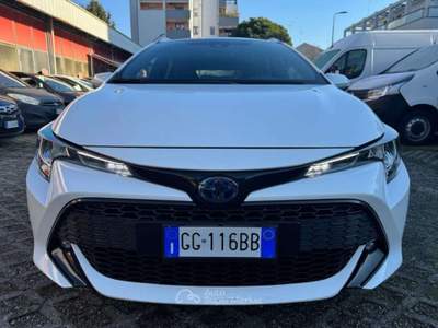 Toyota Corolla Touring 1.8 Hybrid Business(AUTOCARRO N1) Bianco usata Milano