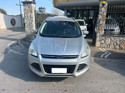 Ford Kuga Ford Kuga 2.0 TDCI 140 CV 4WD Powershift Titanium Argento usata Caivano