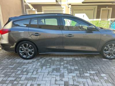 Ford Focus STline KM0 Grigio usata Gallarate