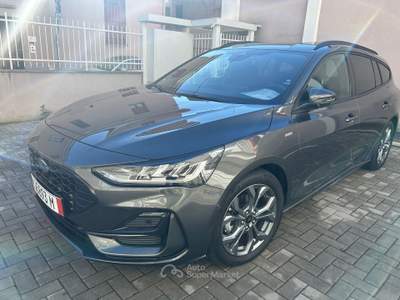 Ford Focus STline KM0 Grigio usata Gallarate