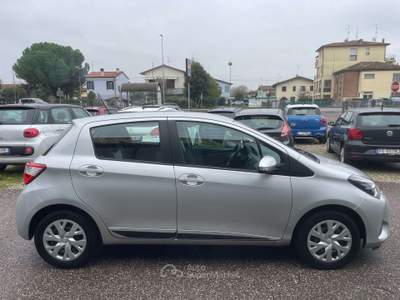 Toyota Yaris Yaris III 5p 1.0 Business Argento usata Ravenna