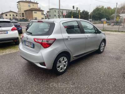 Toyota Yaris Yaris III 5p 1.0 Business Argento usata Ravenna