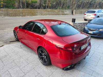 Alfa Romeo Giulia 2.9 V6 Bi-Turbo Quadrifoglio MAN Rosso usata Cappelle sul Tavo