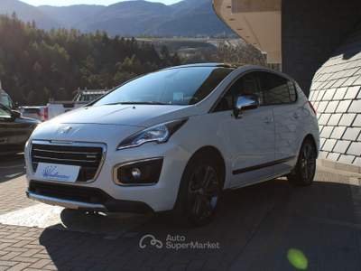 Peugeot 3008 HYbrid4 4x4-GANCIO-TETTO Bianco usata Denno