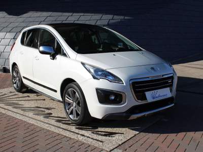 Peugeot 3008 HYbrid4 4x4-GANCIO-TETTO Bianco usata Denno
