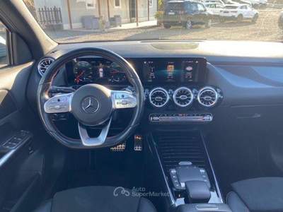 Mercedes-Benz GLA 200 d Automatic Premium Argento usata CATANIA