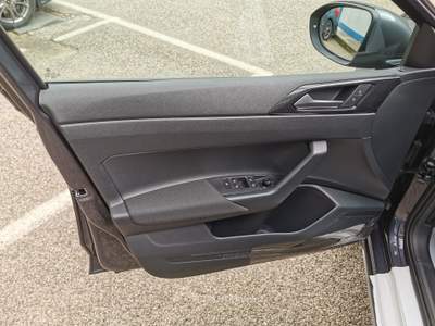 Volkswagen Taigo 1.0 TSI 95cv Life Nero usata Cercola