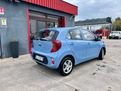 Kia Picanto NEOPATENTATI - 5 POSTI Blu/Azzurro usata Latina