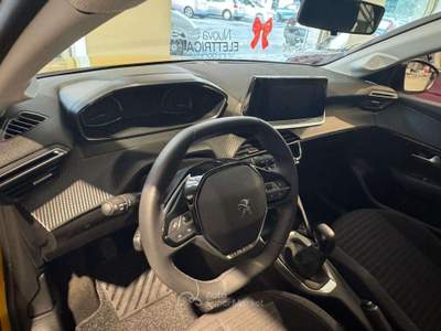 Peugeot 208 II  1.2 puretech Active Pack s/Unico propriet Giallo usata Torino