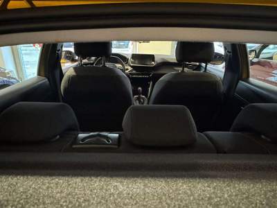 Peugeot 208 II  1.2 puretech Active Pack s/Unico propriet Giallo usata Torino