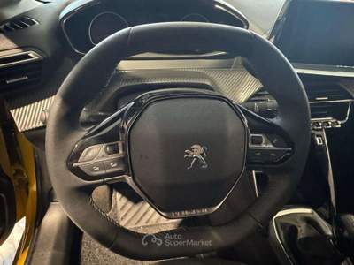 Peugeot 208 II  1.2 puretech Active Pack s/Unico propriet Giallo usata Torino