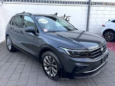 Volkswagen Tiguan SCR DSG Life Grigio usata Roma