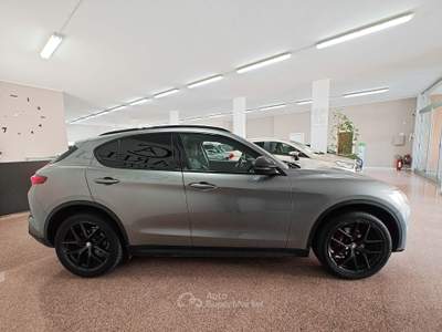 Alfa Romeo Stelvio km certificati Grigio usata Montescaglioso