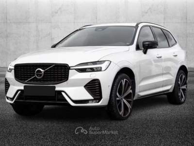Volvo XC60 B4 (d) AWD automatico Ultimate Dark Bianco usata Pieve di Cento