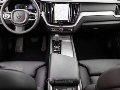 Volvo XC60 B4 (d) AWD automatico Ultimate Dark Bianco usata Pieve di Cento