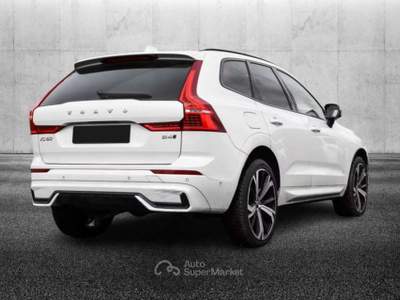 Volvo XC60 B4 (d) AWD automatico Ultimate Dark Bianco usata Pieve di Cento