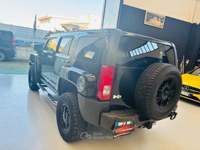 Hummer H3 Platinum Nero usata Rosta