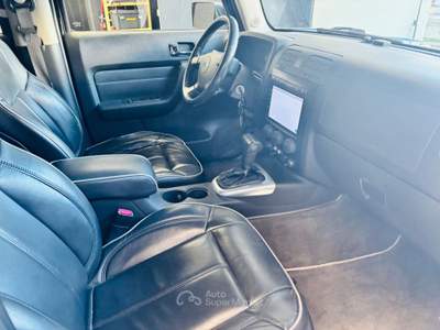 Hummer H3 Platinum Nero usata Rosta