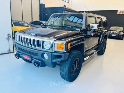Hummer H3 Platinum Nero usata Rosta