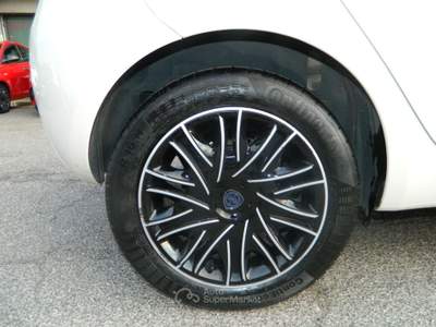 Lancia Ypsilon 1.2 Benz 69CV GOLD E6 - UNIPRO TAGLIANDATA Bianco usata Ciampino