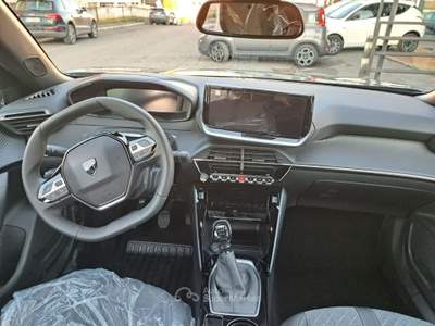 Peugeot 2008 HYBRID 136 e-DCS6 ALLURE - KMZERO ITALIANA Grigio usata Ciampino