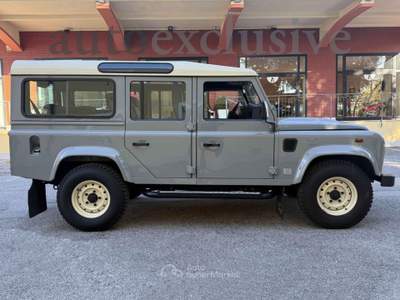 Land Rover Defender Classic Defender Works V8 Islay edition Grigio usata Pistoia