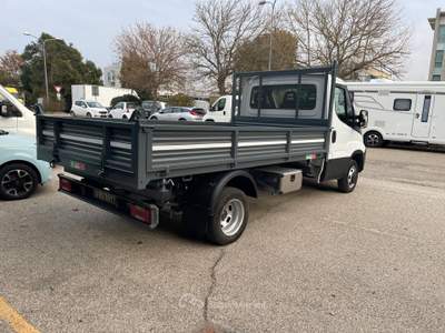 Iveco Daily 35C14 CASSONE RIBALTABILE TRILATERALE. Bianco usata Pesaro