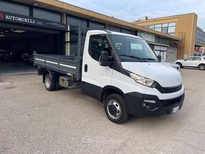 Iveco Daily 35C14 CASSONE RIBALTABILE TRILATERALE. Bianco usata Pesaro