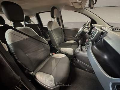 Fiat Panda Panda 1.0 firefly s&s hybrid city life Nero usata Roma