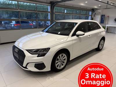 Audi A3  - a3 sportback 30 2.0 tdi business s-tronic Bianco usata Salerno